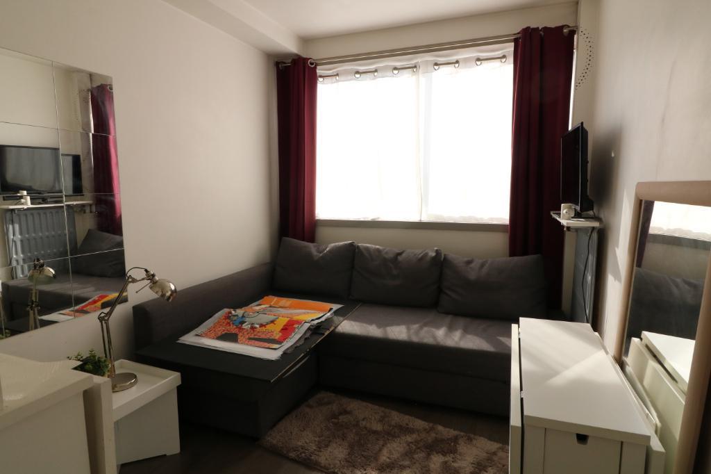 Puteaux - Appartement 12,27m²