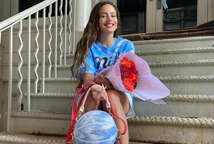 ROSALÍA Y NIKE LANZAN UN NUEVO Y EXÓTICO DISEÑO DE ZAPATOS DEPORTIVOS
