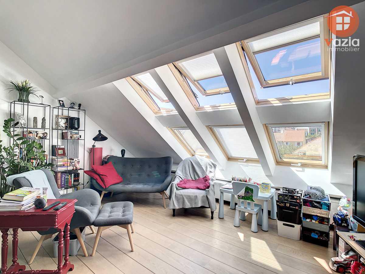 Maison 6 pièces en excellent état avec jardin place de stationnement et garage