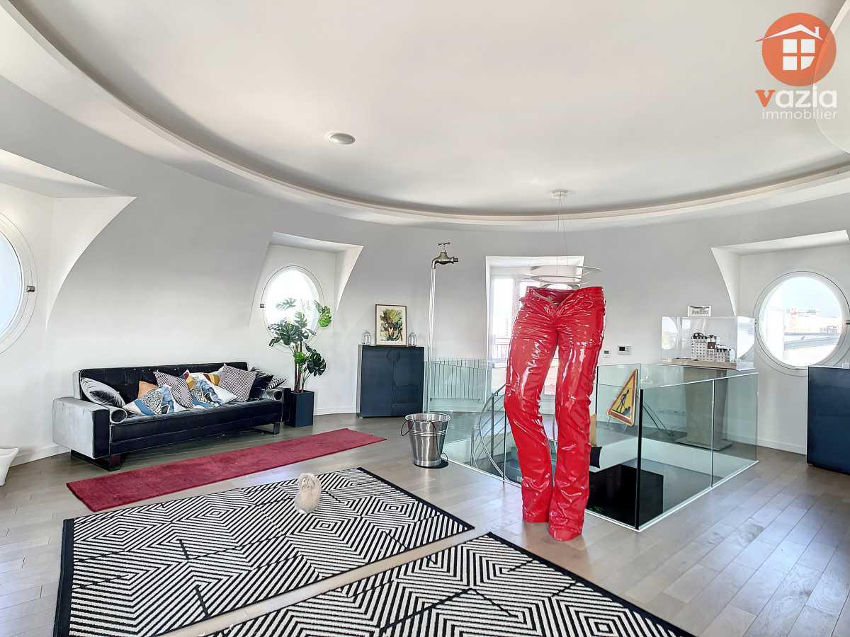 Puteaux - Superbe Penthouse d'une surface de 406 m² , en dernier étage avec vue panoramique sur Paris