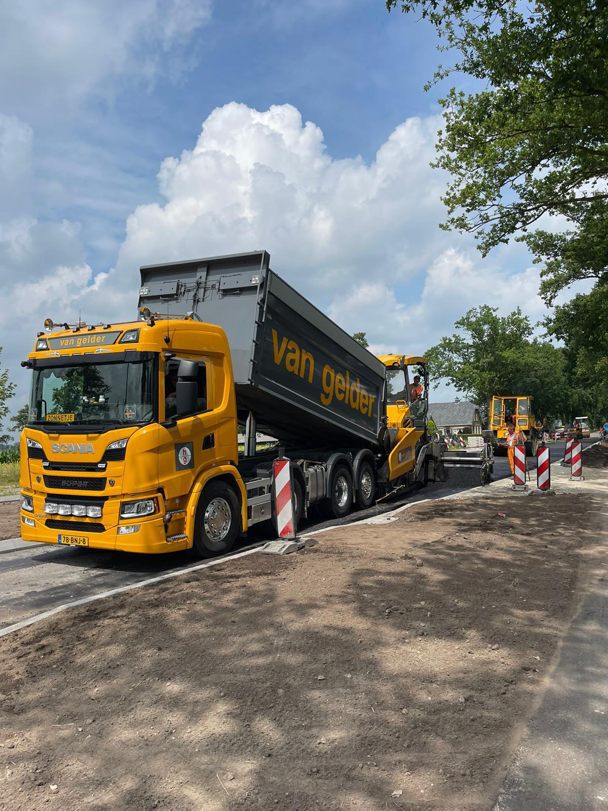 Foto's uitvoering (Nijkerkerweg) Bloemendal