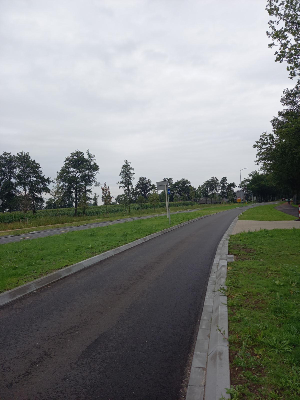 Foto's uitvoering (Nijkerkerweg) Bloemendal