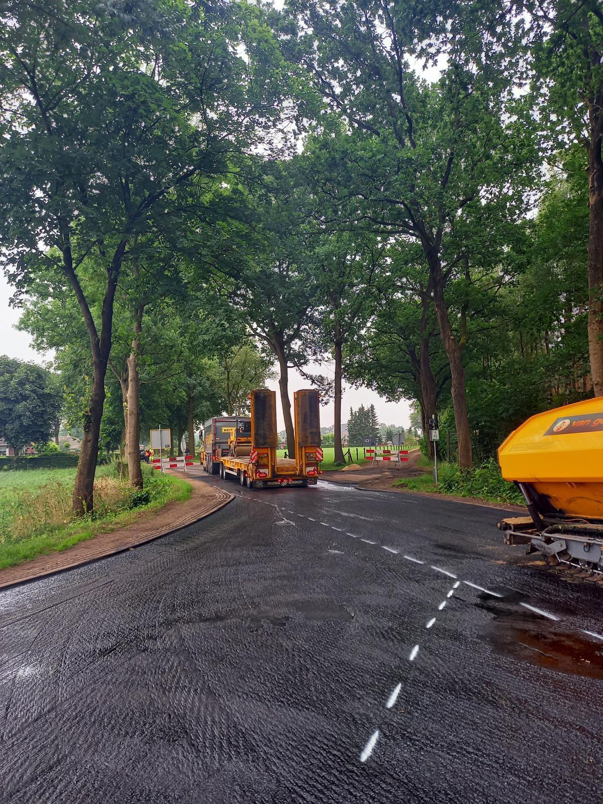 Kruising Koperensteeg - Matendijk en kruising Vijfsprongweg - Valkse Engweg Wekerom