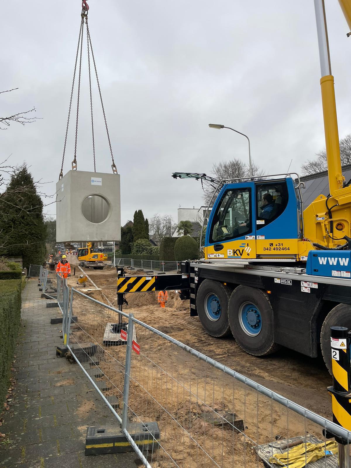 Groot materieel in de Vossenakker Ede