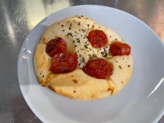 Focaccia con pomodorini