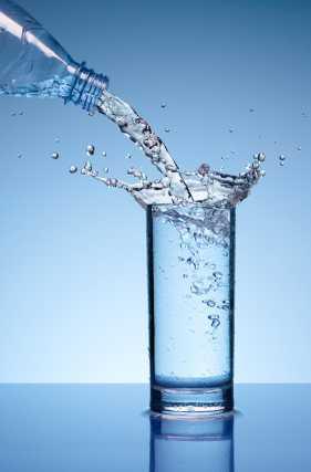 Tuons l'ignorance : quelle eau boire en fonction de ses problèmes de santé ?