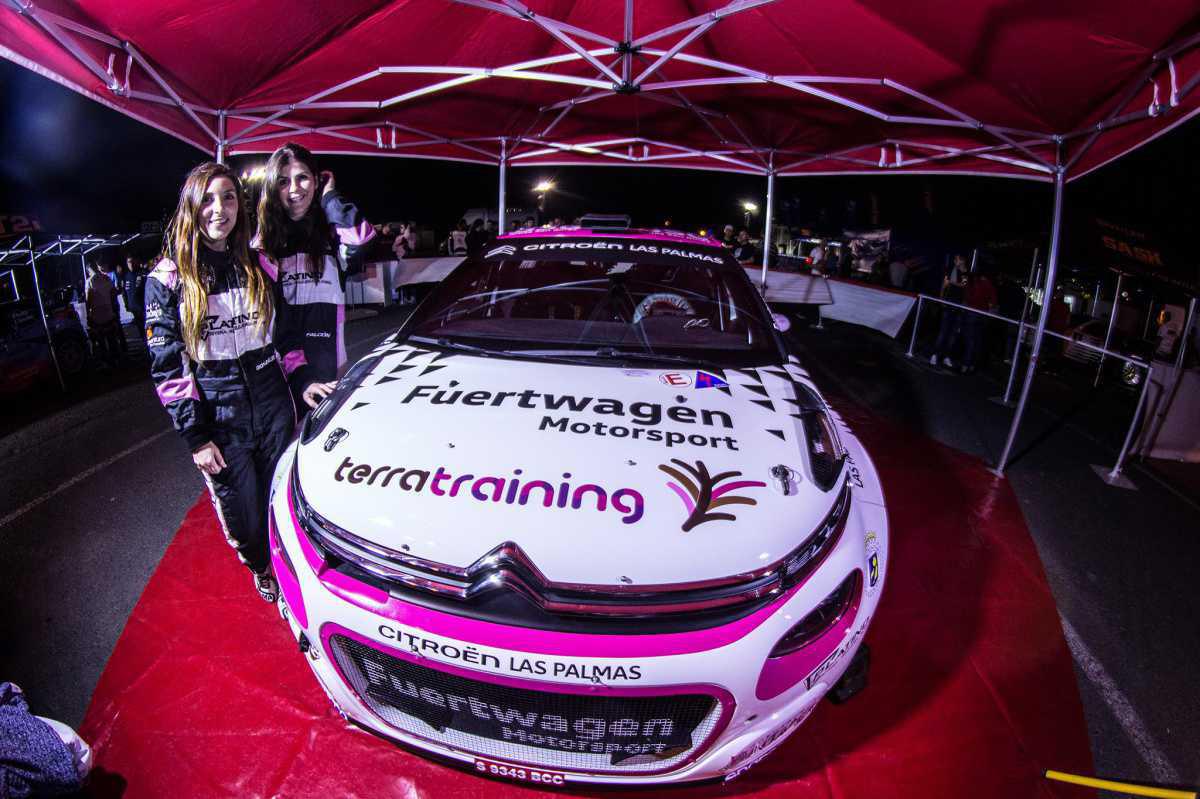 EMMA FALCÓN Y SARA FERNÁNDEZ, JUNTAS EN EL RALLYE ISLA DE LANZAROTE EMMA FALCÓN Y SARA FERNÁNDEZ, JUNTAS EN EL RALLYE ISLA DE LANZAROTE