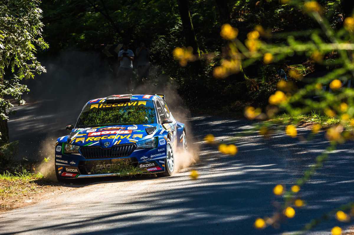 El S-CER alcanza el ecuador de la temporada de asfalto en Ferrol El S-CER alcanza el ecuador de la temporada de asfalto en Ferrol