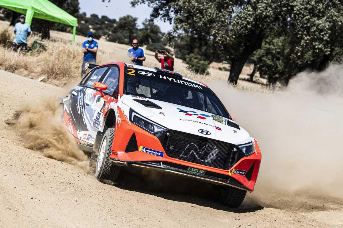 Primer triunfo en tierra para Pepe López con el Hyundai i20 N Rally2 Primer triunfo en tierra para Pepe López con el Hyundai i20 N Rally2