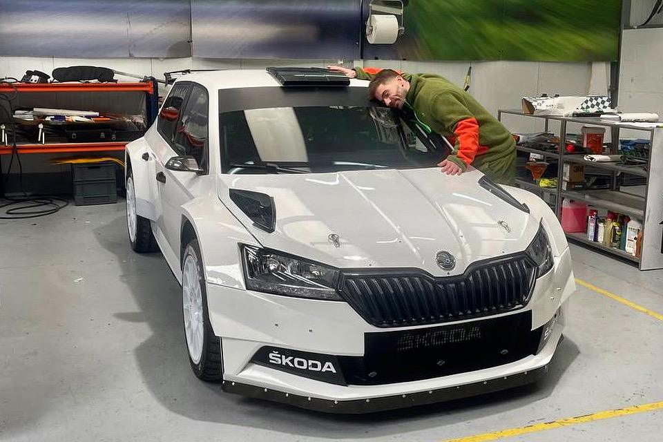 'Cohete' Suárez dice adiós al Škoda Fabia Rally2 Evo 'Cohete' Suárez dice adiós al Škoda Fabia Rally2 Evo