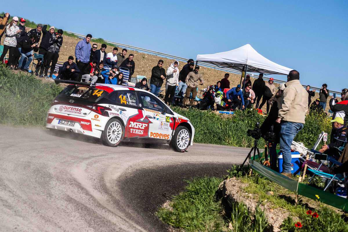 Javier Pardo estrena su liderato en la prueba más internacional del S-CER Javier Pardo estrena su liderato en la prueba más internacional del S-CER