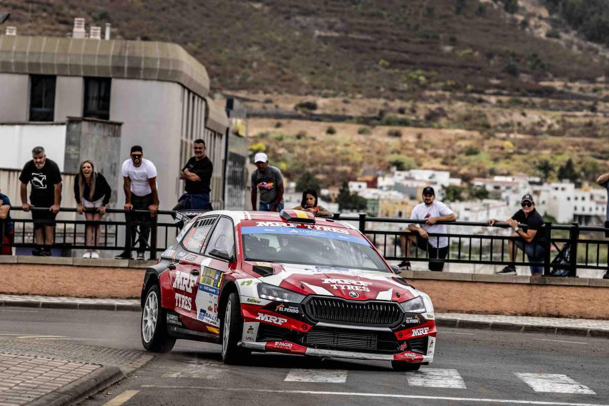 Efrén Llarena regresa con victoria al S-CER Efrén Llarena regresa con victoria al S-CER