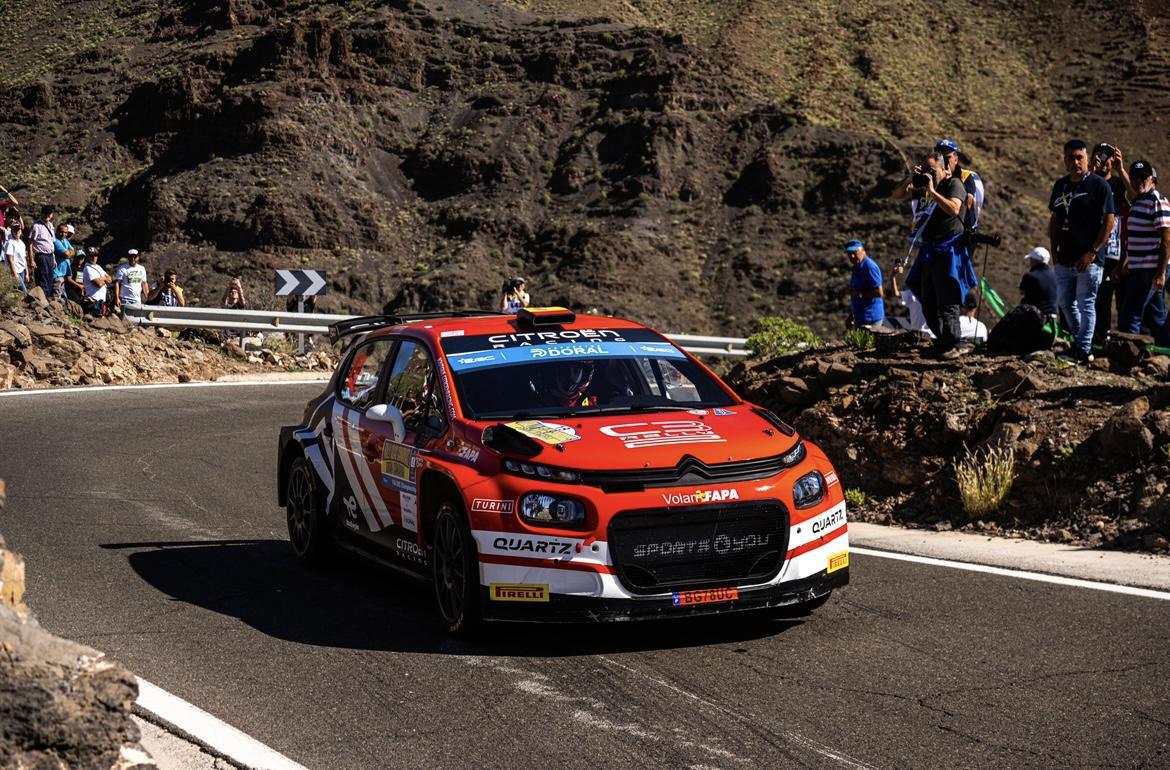 Diego Ruiloba, líder; Alejandro Cachón, a ritmo de 'scratch' Diego Ruiloba, líder; Alejandro Cachón, a ritmo de 'scratch'