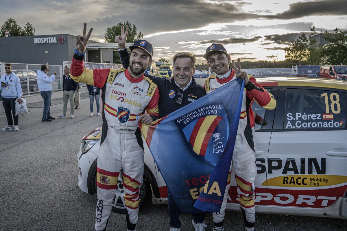 Doblete de nuevo del #TeamEspaña, con Alejandro Cachón y Sergi Pérez