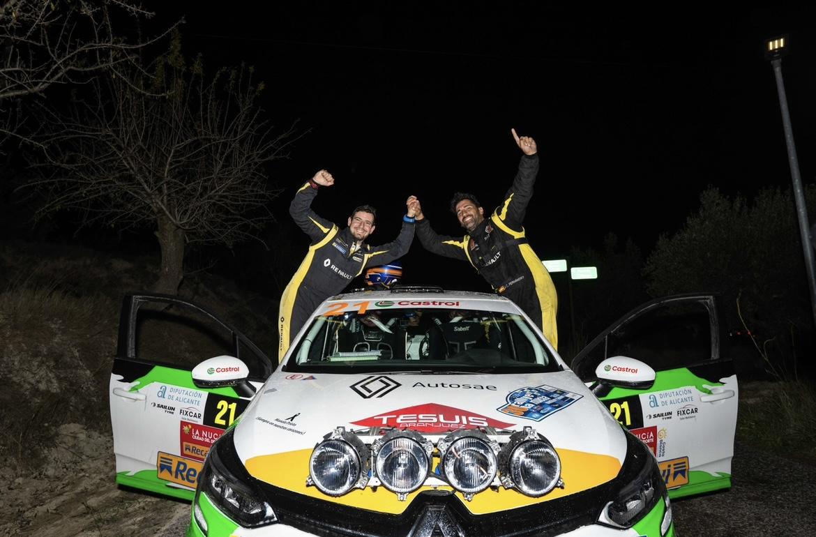 Victoria y subcampeonato para Cabanes; Fernández sentencia el Clio Trophy Spain Asfalto Victoria y subcampeonato para Cabanes; Fernández sentencia el Clio Trophy Spain Asfalto