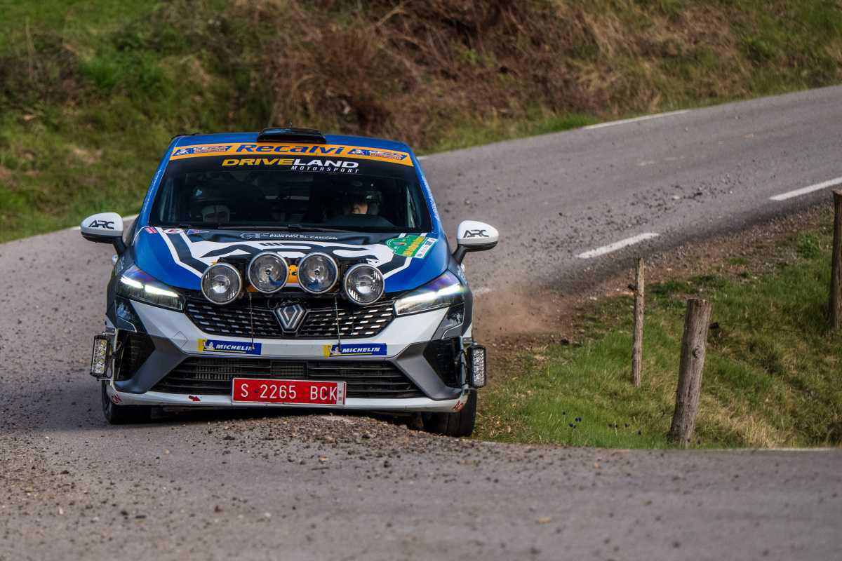 Primera victoria en el Clio Trophy Spain Asfalto para José Javier Pérez Primera victoria en el Clio Trophy Spain Asfalto para José Javier Pérez