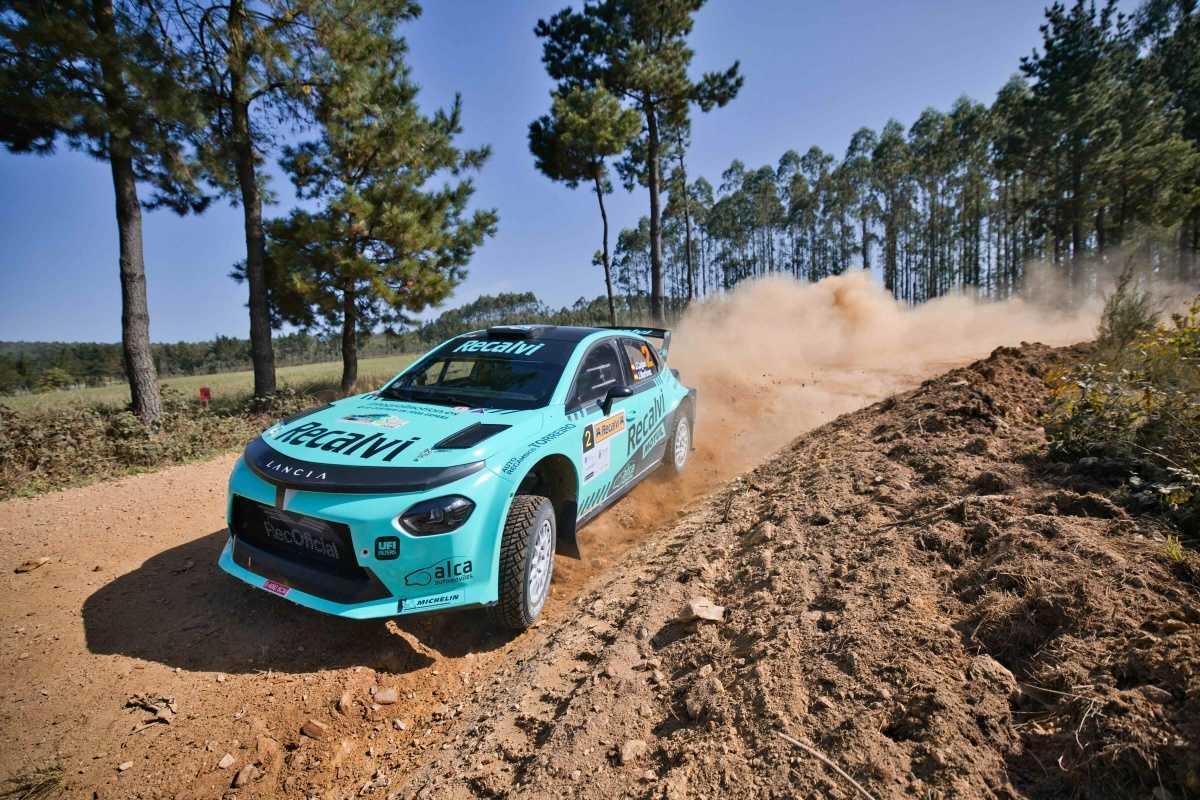 Doble scratch de Jorge Cagiao estrenando el Lancia