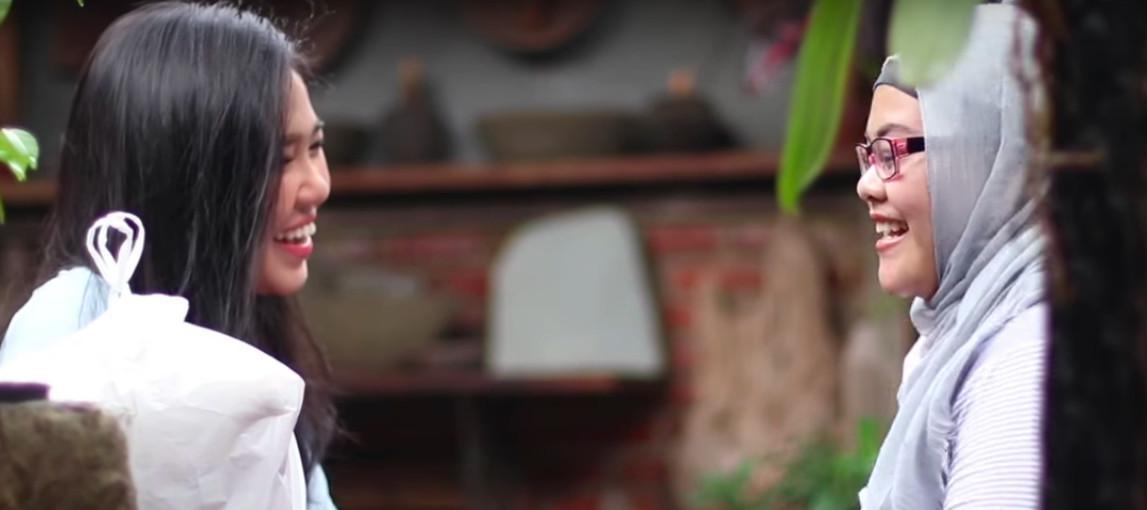 Kasih Tidak Sama dengan Memberi Kasih Tidak Sama dengan Memberi