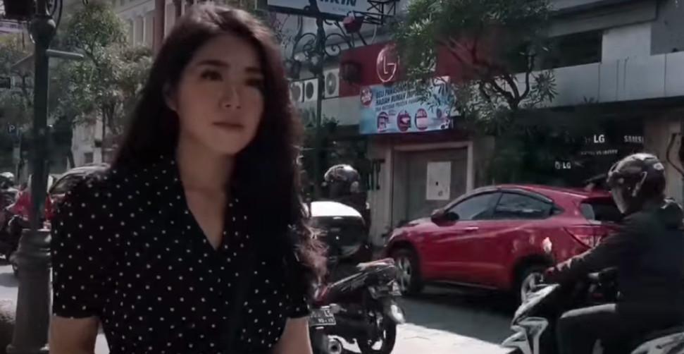 Menerima Orang Lain Menerima Orang Lain