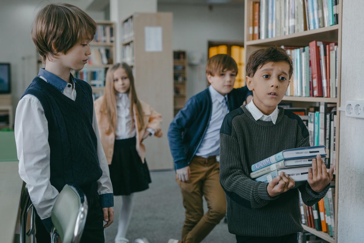 5 Jenis Bullying Pada Remaja 5 Jenis Bullying Pada Remaja