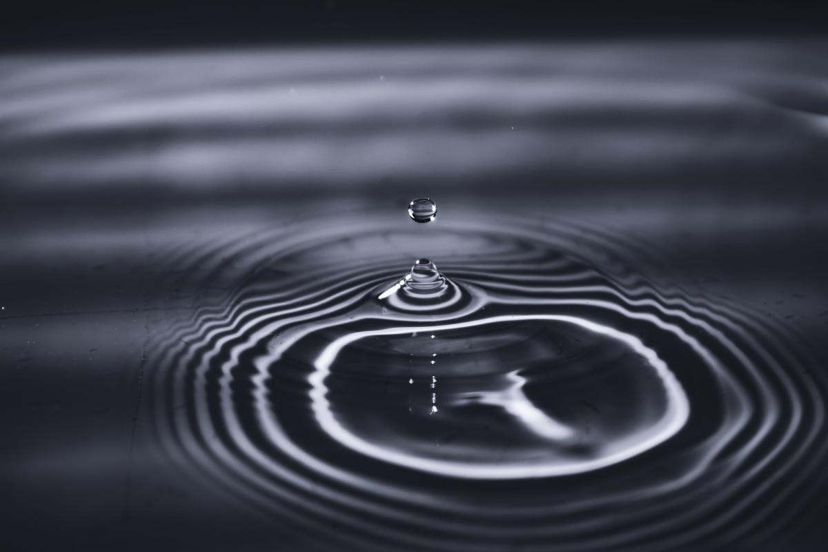 Mendengarkan Panduan Roh Kudus Mendengarkan Panduan Roh Kudus