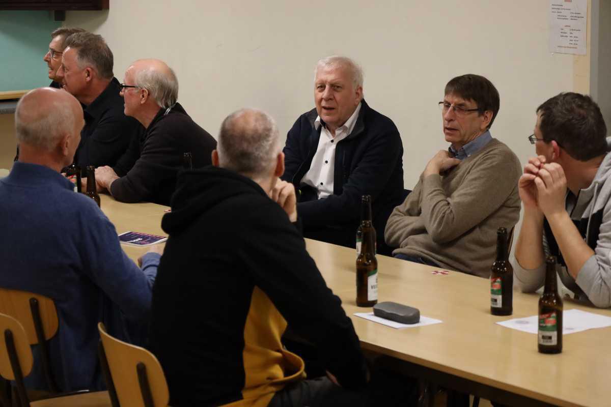 Pokal der Kapitäne geht an Sven Becker und an den II.Zug Pokal der Kapitäne geht an Sven Becker und an den II.Zug