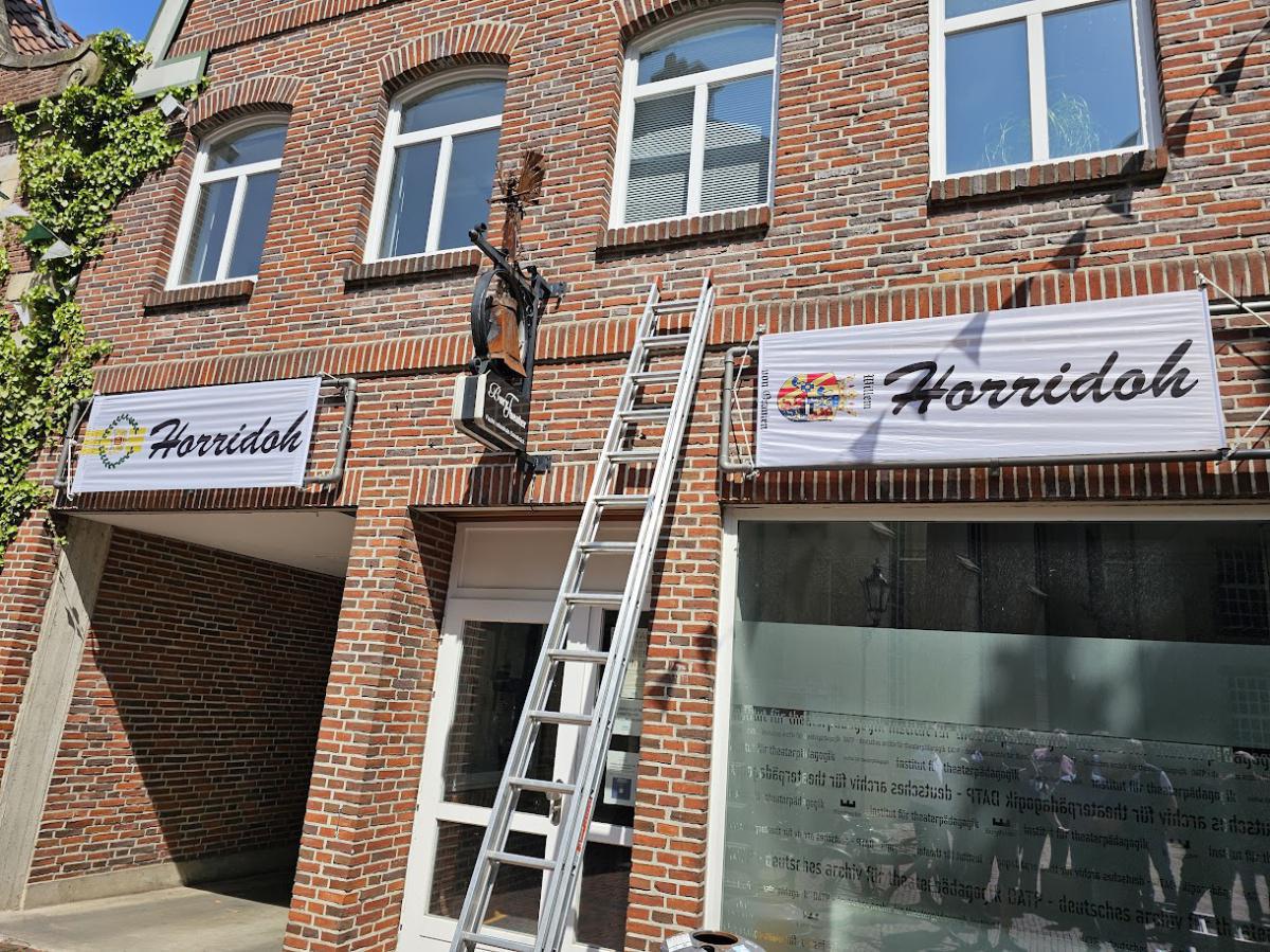 Die Stadt ist schützenfestlich geschmückt Die Stadt ist schützenfestlich geschmückt