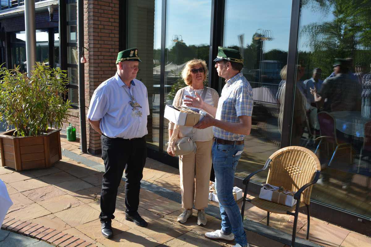 Schön war's, Portemonnaiewäsche beendet Pfingstfest 2023 Schön war's, Portemonnaiewäsche beendet Pfingstfest 2023