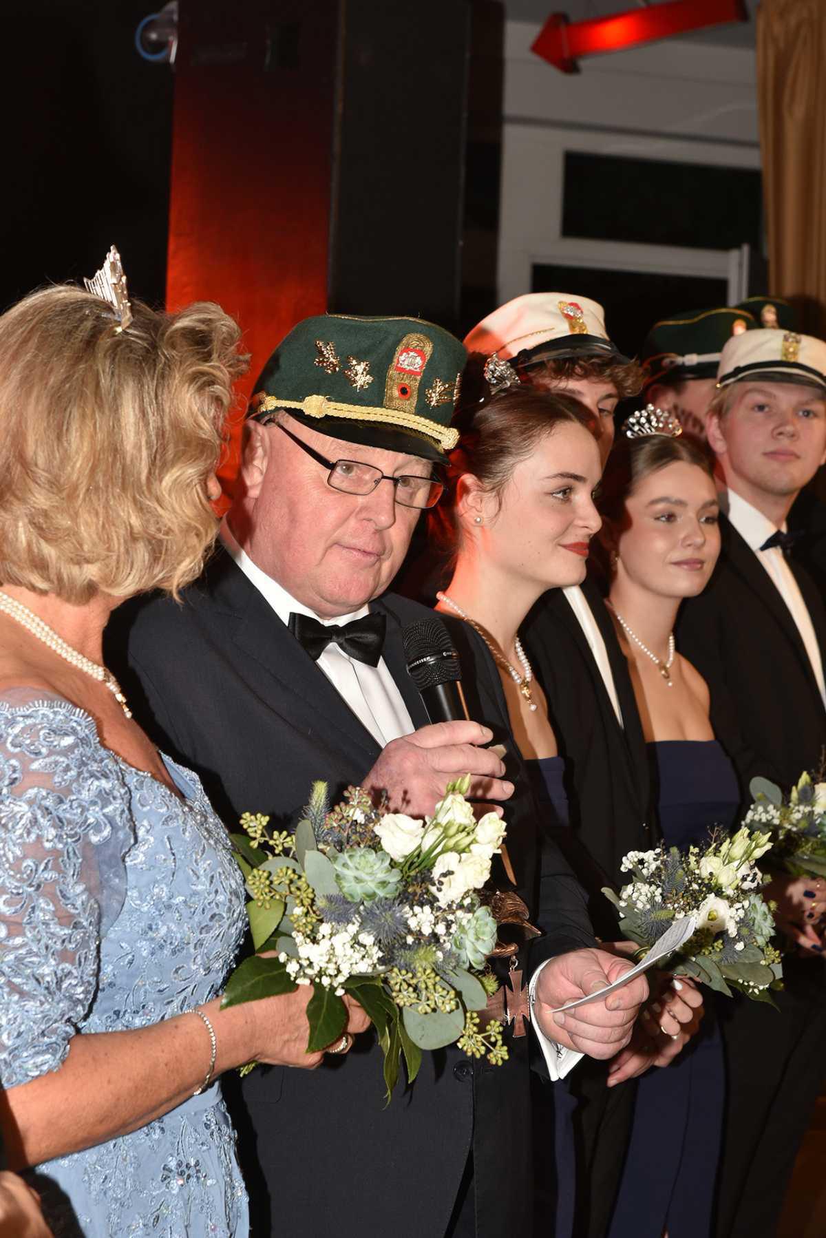 Knapp 900 Besucher feierten rauschenden Winterball 2024 Knapp 900 Besucher feierten rauschenden Winterball 2024