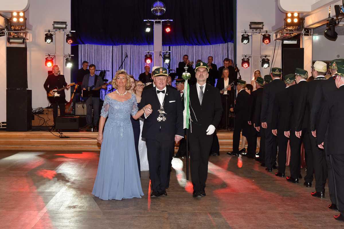 Knapp 900 Besucher feierten rauschenden Winterball 2024 Knapp 900 Besucher feierten rauschenden Winterball 2024