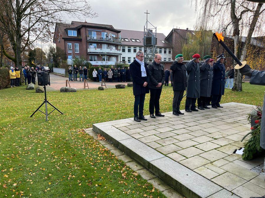 Gefallenenehrung am Volkstrauertag Gefallenenehrung am Volkstrauertag