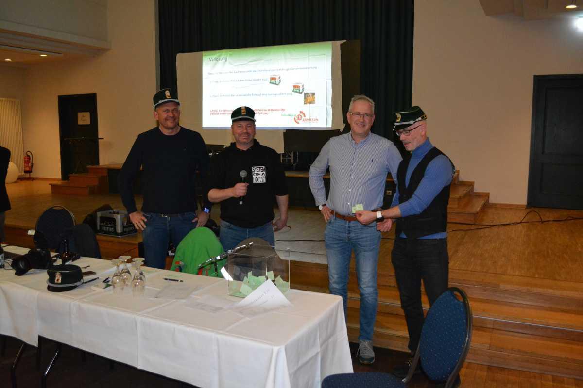 Standing Ovations für Daniel Grönniger auf der Generalversammlung 2025 Standing Ovations für Daniel Grönniger auf der Generalversammlung 2025