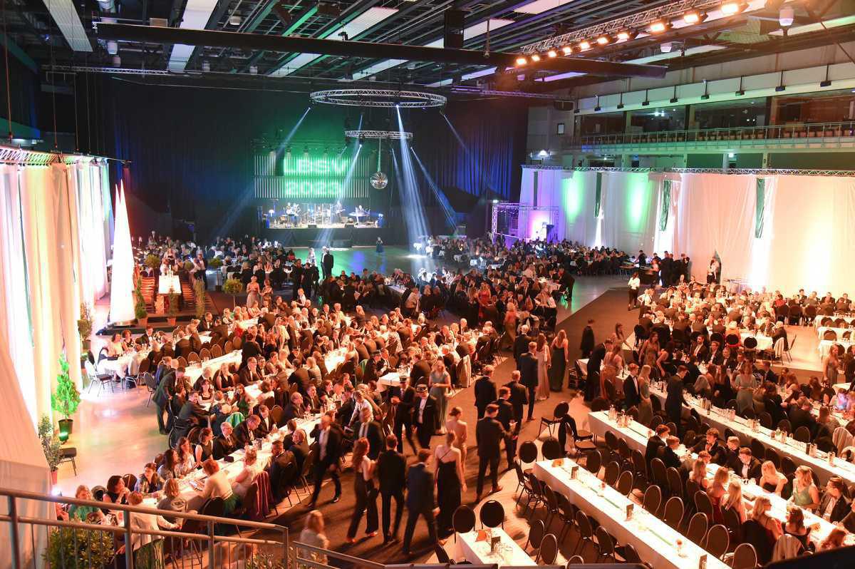 Königsball zu Ehren unseres Königspaares Königsball zu Ehren unseres Königspaares