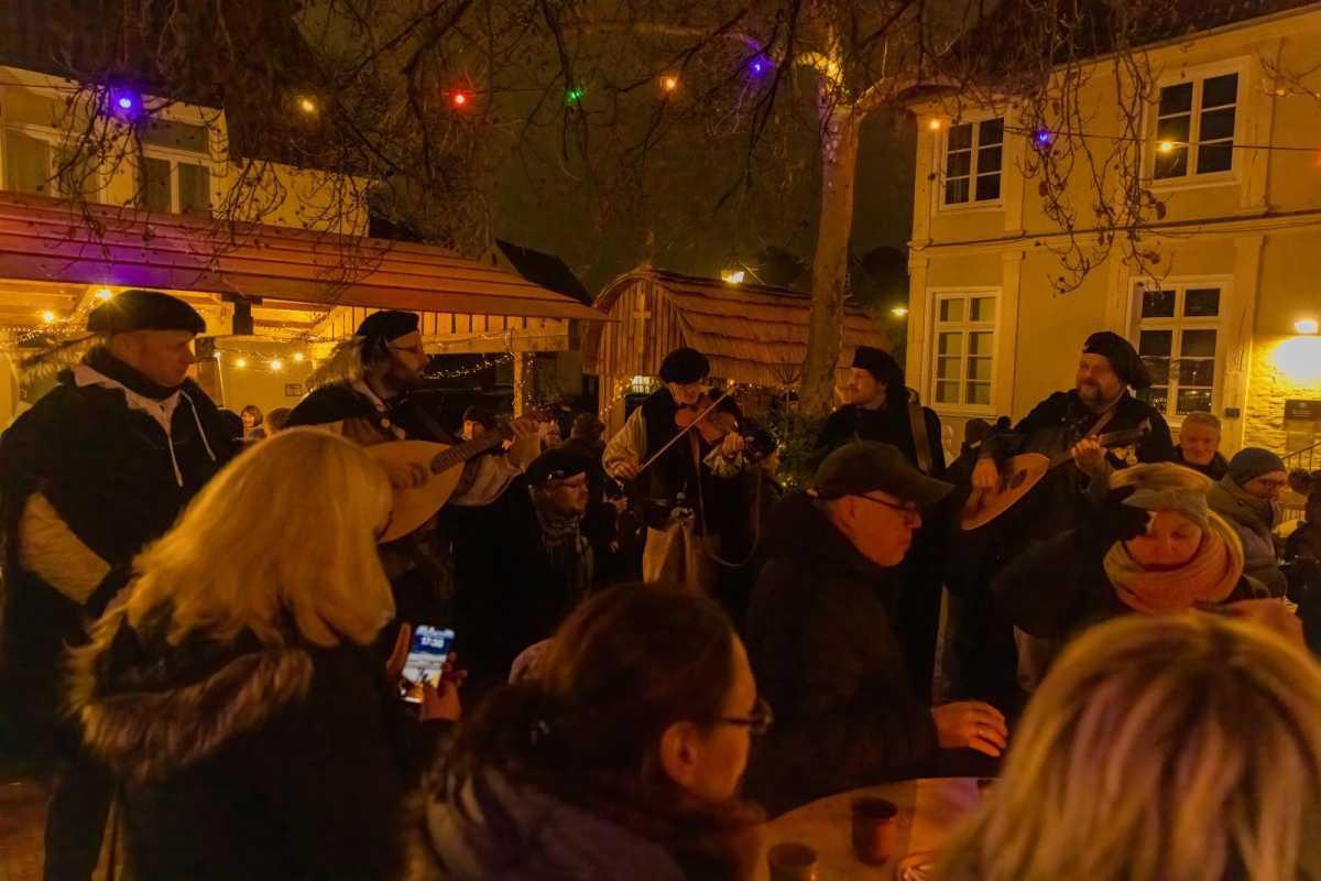 Weihnachtsmarkt der Kivelinge