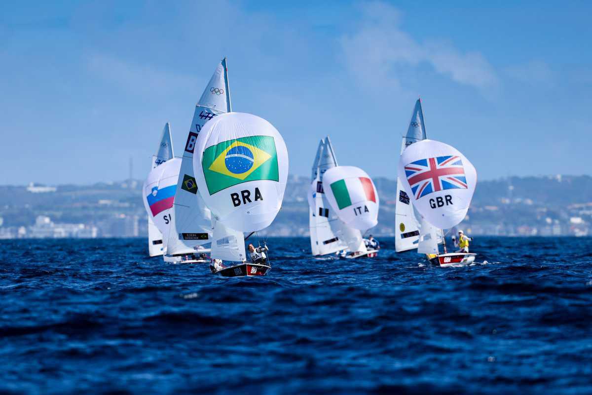 Vela feminina do Brasil pode conquistar mais uma medalha nesta madrugada Vela feminina do Brasil pode conquistar mais uma medalha nesta madrugada