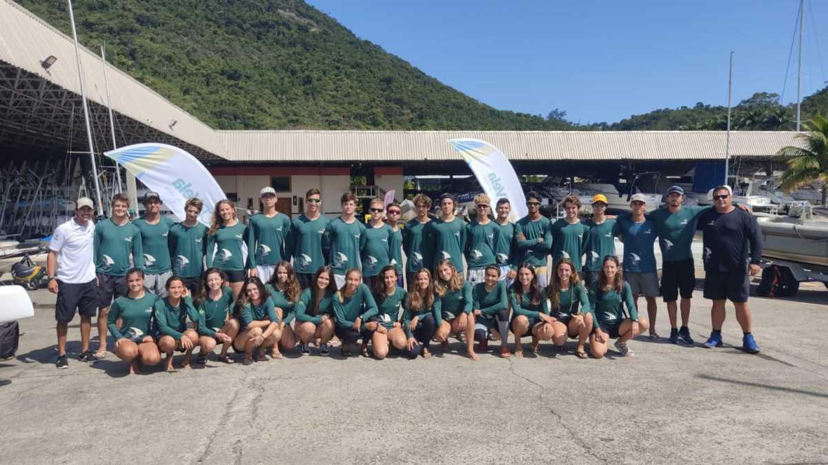 Vela brasileira promove training camp em Niterói (RJ) para futuros atletas olímpicos