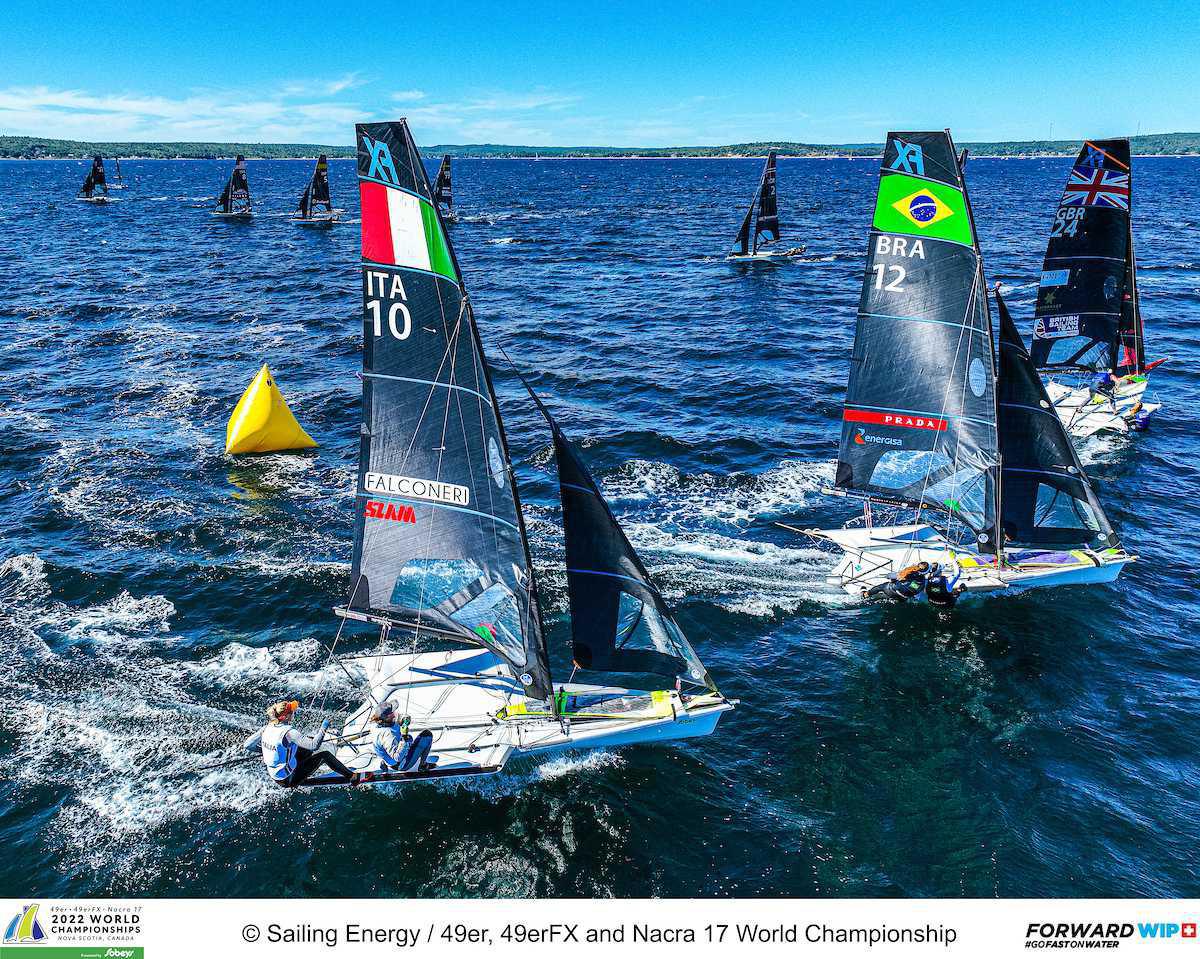 Mundial de 49er, 49erFX e Nacra 17 entra na reta final Mundial de 49er, 49erFX e Nacra 17 entra na reta final