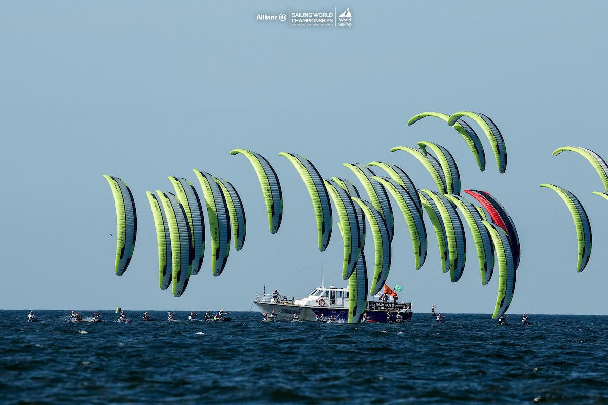 Atletas brasileiros do Fórmula Kite e IQFoil estreiam no Mundial de Vela de Haia Atletas brasileiros do Fórmula Kite e IQFoil estreiam no Mundial de Vela de Haia