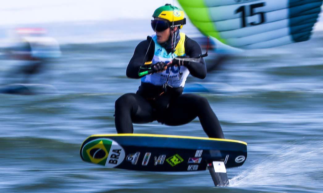 Bruno Lobo entra no top 10 do Mundial de Vela de Haia Bruno Lobo entra no top 10 do Mundial de Vela de Haia