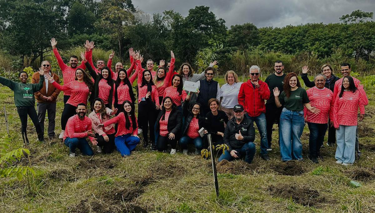 CBVela faz plantio de árvores em comemoração ao Dia Internacional do Meio Ambiente