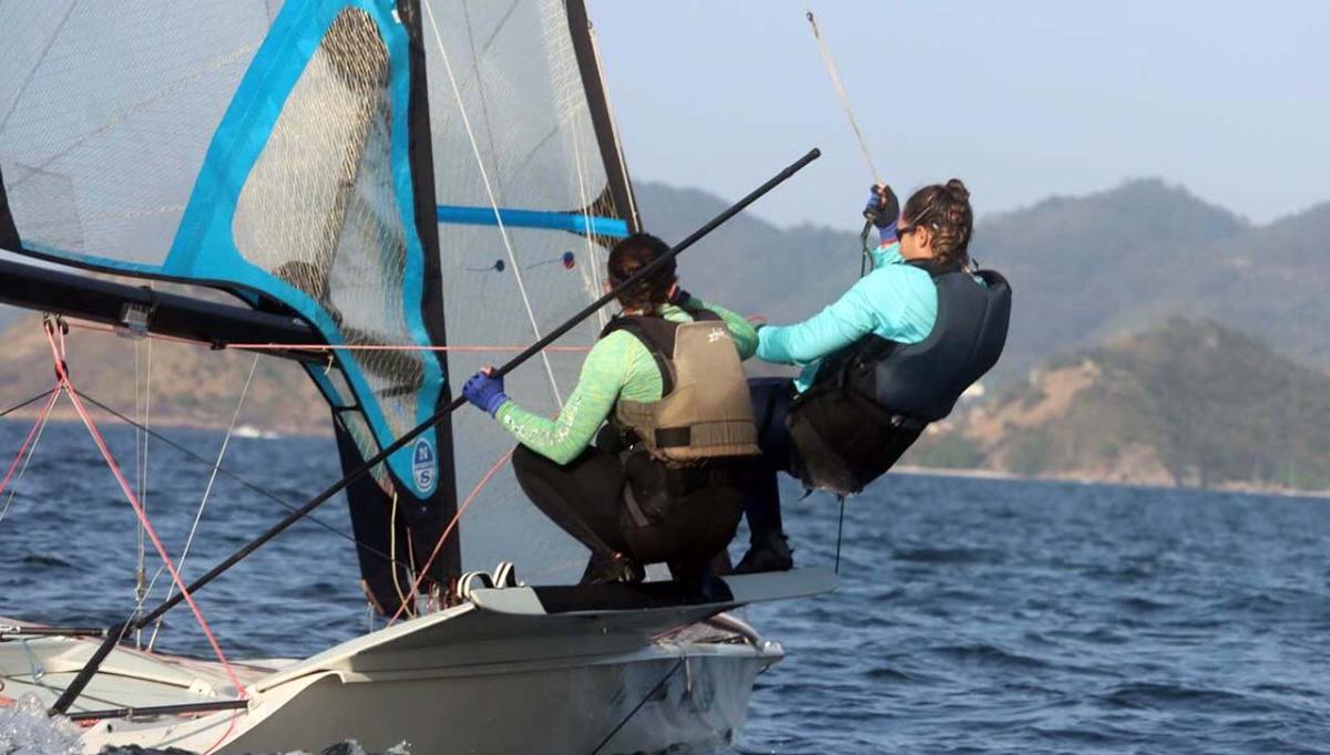 CBVela realiza I Training Camp 49erFX para velejadoras e treinadoras da classe