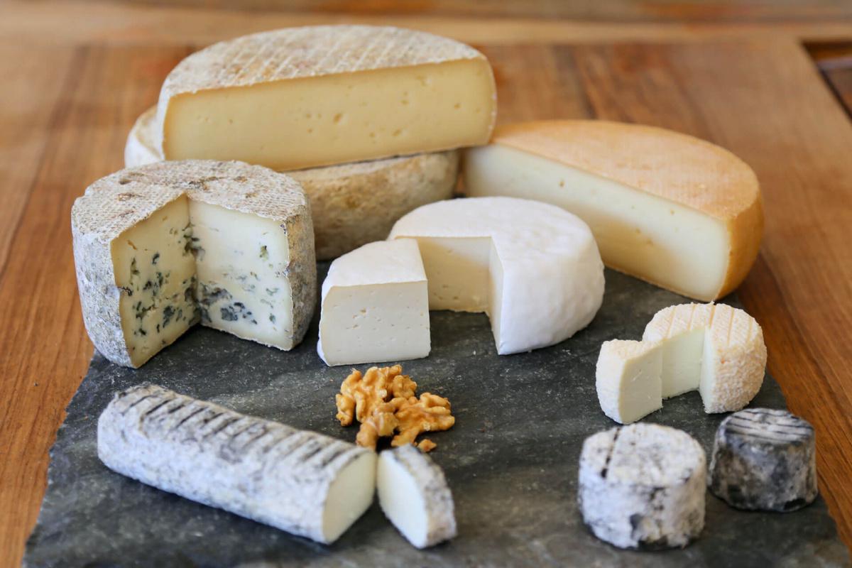 Besson c'est chèvrement bon Besson c'est chèvrement bon