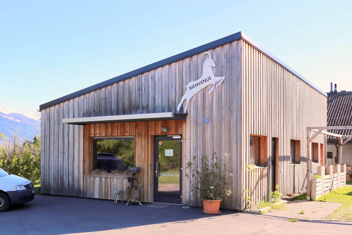 Besson c'est chèvrement bon Besson c'est chèvrement bon