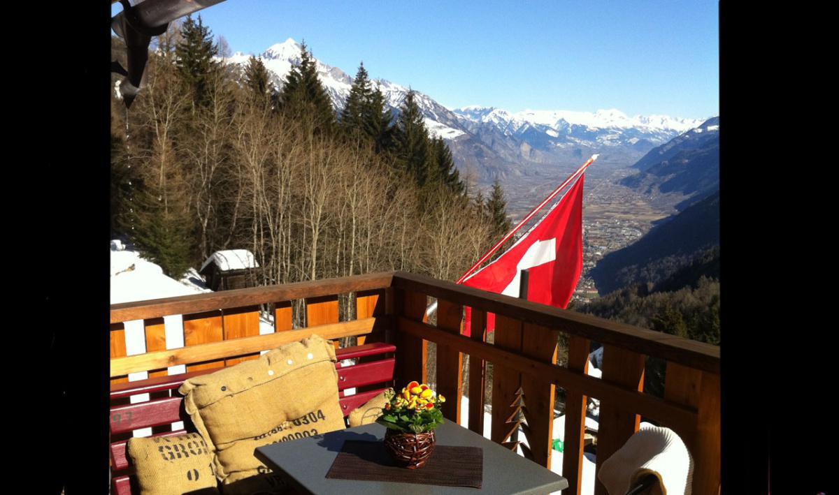 Le Drapeau Suisse Le Drapeau Suisse