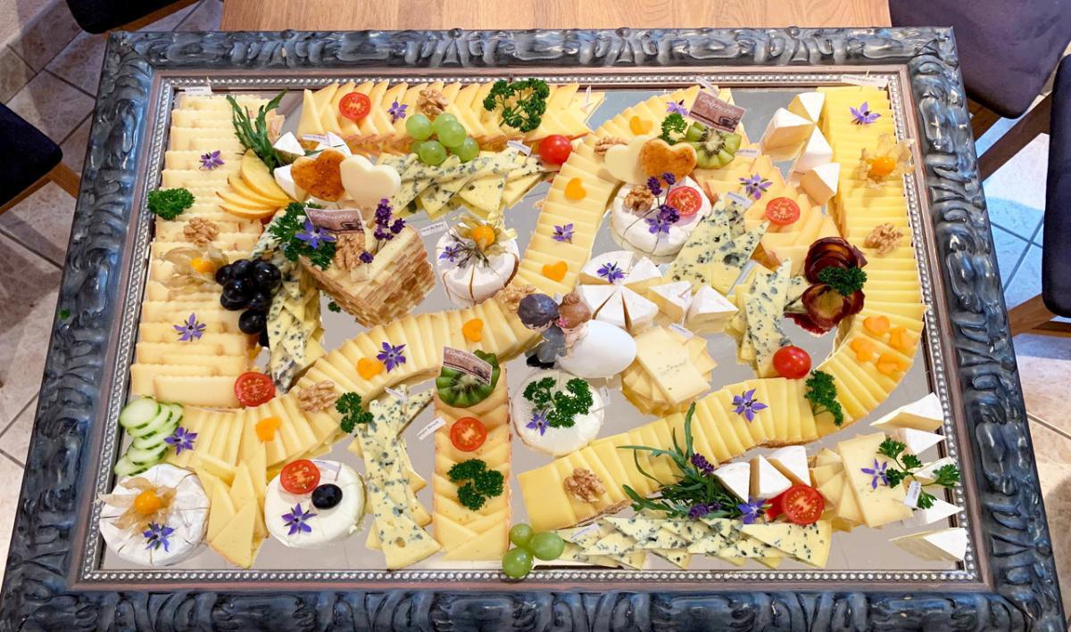 Crèmerie Les Martel Sàrl Crèmerie Les Martel Sàrl