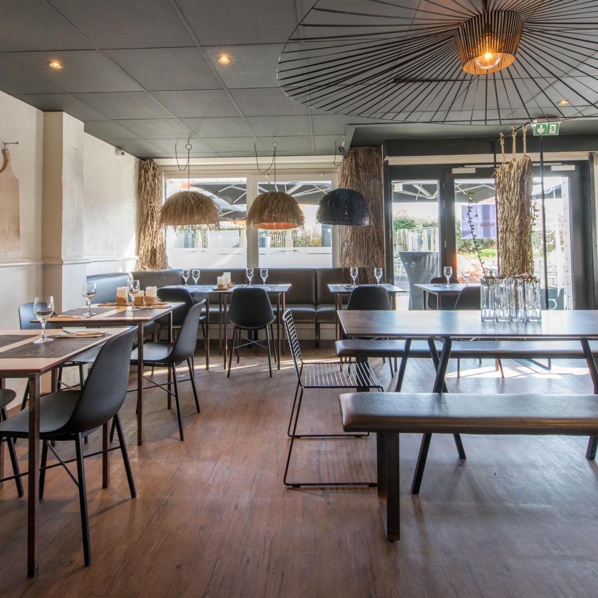 La Terrasse des Filles La Terrasse des Filles