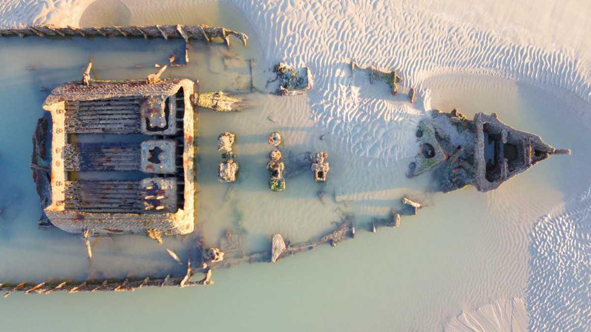 Les photos époustouflantes de l’épave d’un chalutier échoué sur la plage de Tardinghen depuis 104 ans Les photos époustouflantes de l’épave d’un chalutier échoué sur la plage de Tardinghen depuis 104 ans