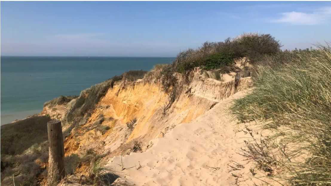 Côte d'Opale : d'autres éboulements de falaise sont à prévoir Côte d'Opale : d'autres éboulements de falaise sont à prévoir