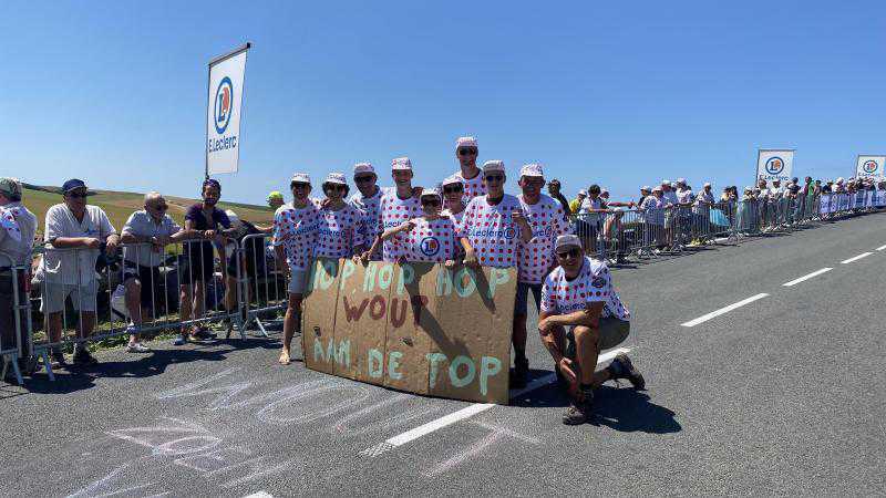 Au cap Blanc-Nez, l’ambiance du Tour de France est internationale!