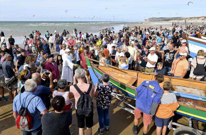 Wissant : un défilé haut en couleur pour clôturer la Fête du flobart Wissant : un défilé haut en couleur pour clôturer la Fête du flobart